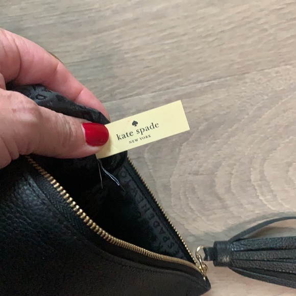 Cutest Kate Spade All Leather Pouch Bag - Picture 6 of 6